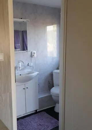 Weaver Studio Apartment, With Outside Space, Near *